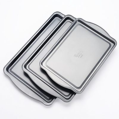 Baker’s Advantage 3-pc. Cookie Sheet Set Only $3.49 Down From $29.99 At Kohl’s!
