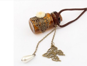 Retro Wishing Bottle Necklace Just $1.59 SHIPPED!