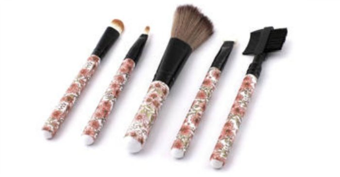 Unique Bargains Flower Pattern Makeup Brush Kit Just $10.25! Down From $21!