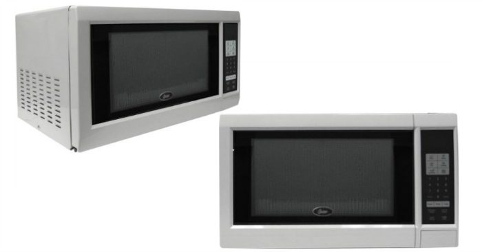 Oster 0.9-Cubic Foot Microwave Oven Just $54! Down From $124!