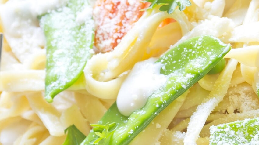 Colorful Fettuccini Alfredo Recipe (2)