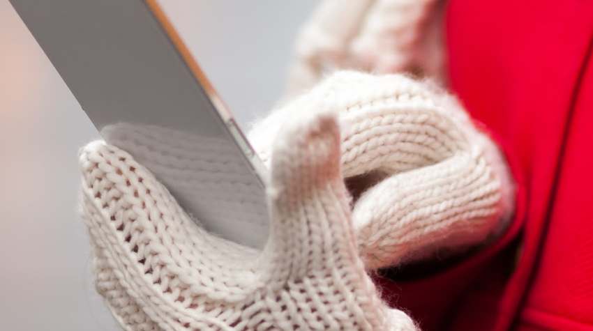 14 Pairs Of Texting Gloves Under $15 As Low As Just $5
