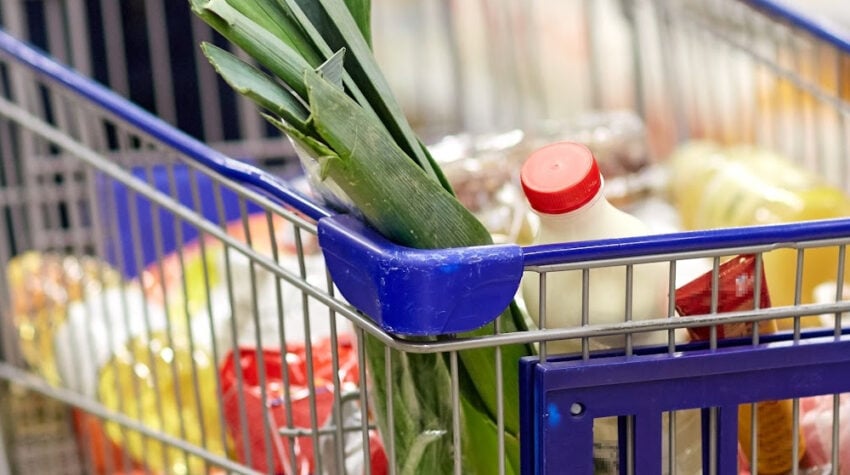 Saving Money On Groceries Tips For Shopping Seasonally And Locally (1)
