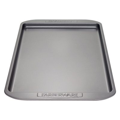 Farberware Nonstick Bakeware 11-by-17-Inch Cookie Pan Just $5.99! (reg. $20)