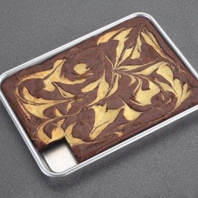 Nordic Ware Natural Aluminum Commercial Baker’s Quarter Sheet Just $6.99!