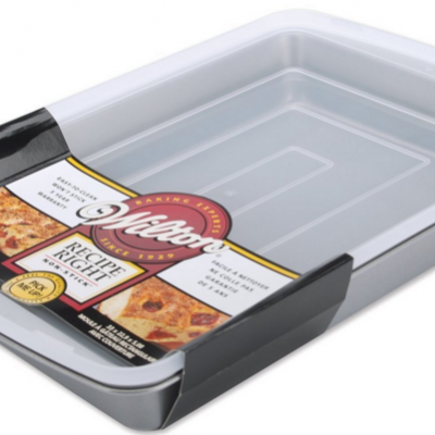 Wilton Recipe Right Oblong Pan With Cover Just $5.89!  Down from $22.88!