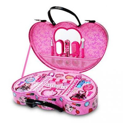 Barbie Fashionista Case Just $16.99! Down From $29.99!
