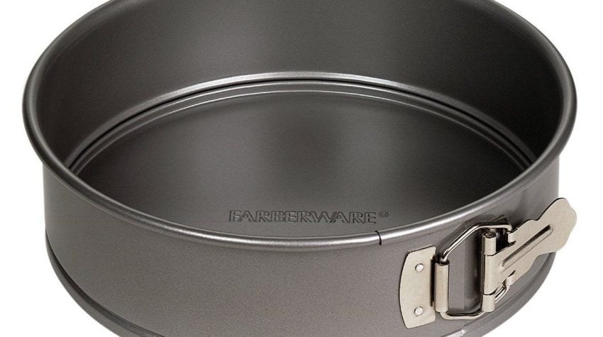 Prime Exclusive! Farberware Nonstick Bakeware 9-Inch Springform Pan Only $5!
