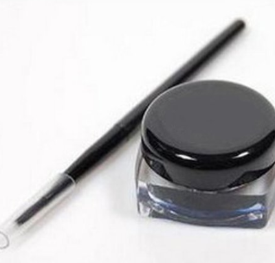 Liquid Waterproof Black Eyeliner + Brush Just $1.60 + FREE Shipping!